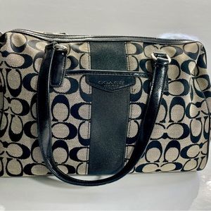 COACH Signature Shoulder bag